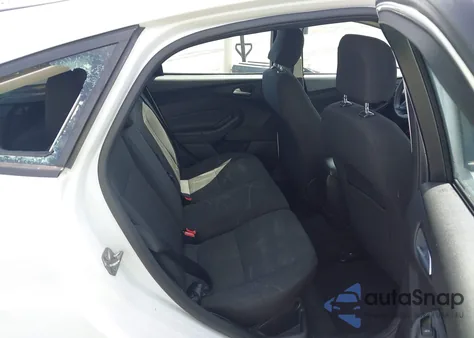 2017 Ford Focus Se z USA, uszkodzony, nr VIN 1FADP3K2XHL333156